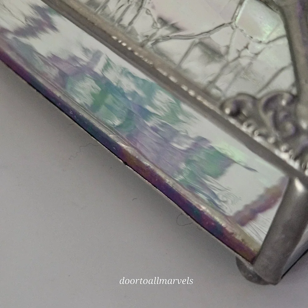 VTG Hand Painted Iridescent Glass Case Jewelry Box Signed Ingles '94 Art Nouveau